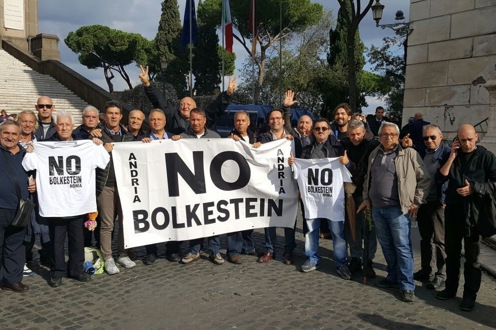 manifestazione venditori ambulanti