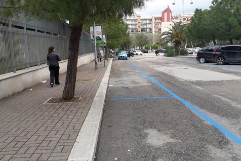 zona constrisce blu