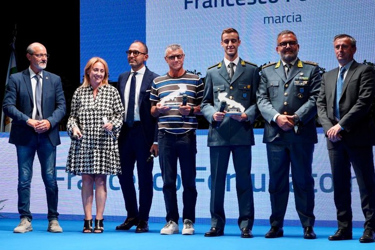 il marciatore Fortunato premiato a Bari dal Sindaco Bruno e dall'assessore allo sport Piemontese