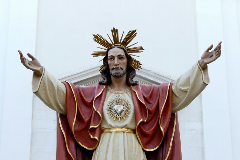 Festa parrocchiale del Sacro Cuore di Gesú,  alla Parrocchia Gesù Crocifisso di Andria. <span>Foto Riccardo Di Pietro</span>