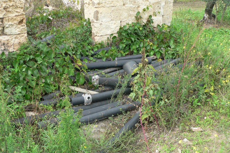 rifiuti dispersi nell'ambiente