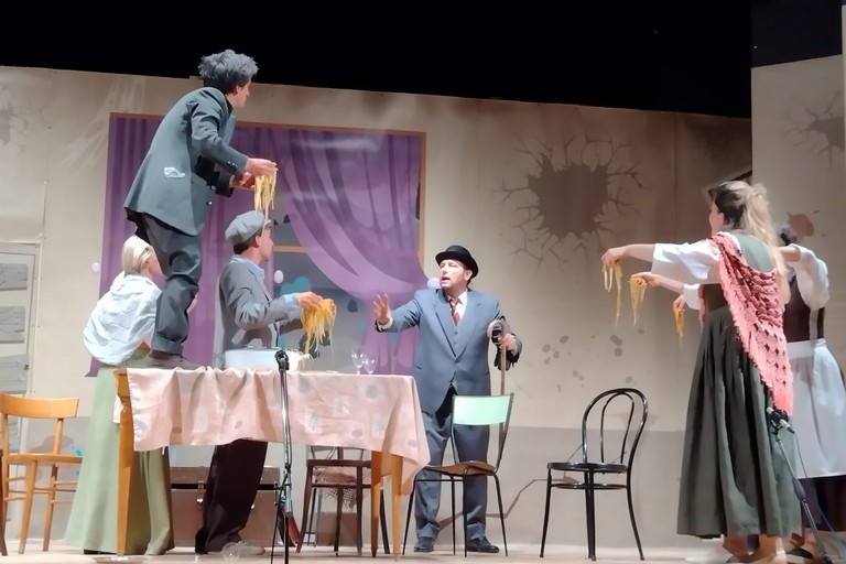 rappresentazione teatrale 