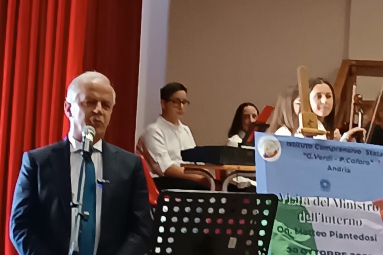 Ministro Piantedosi ad Andria