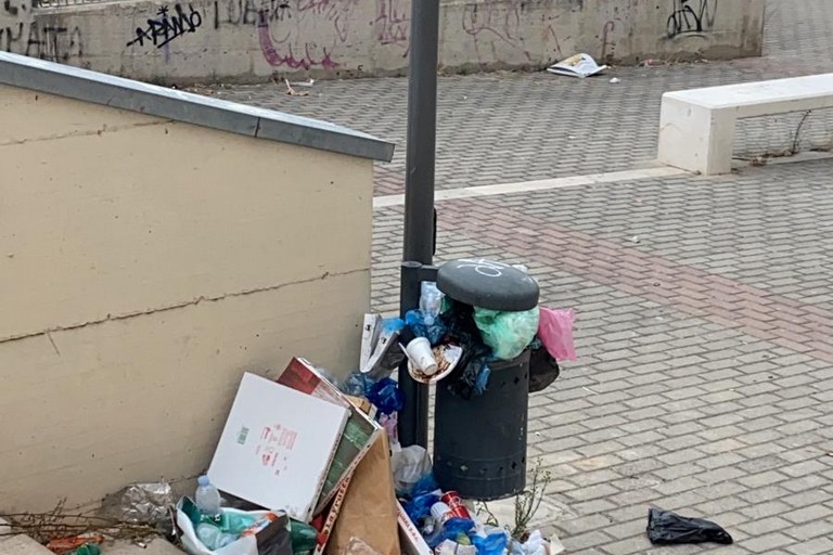 Degrado e sporcizia tra le vie Sofia e Gorizia
