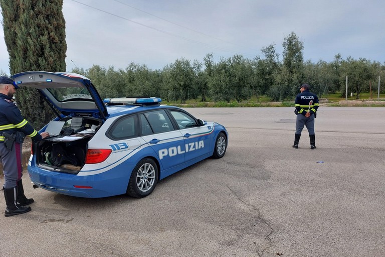 Polizia Stradale. <span>Foto Vincenzo Cassano</span>