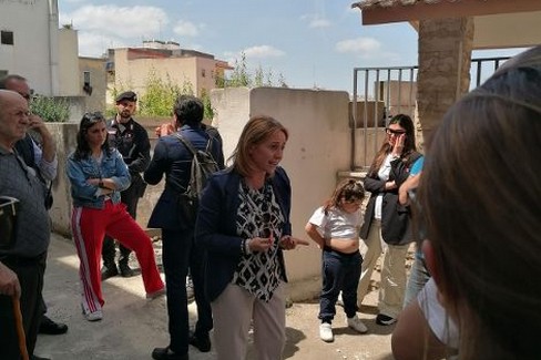 Protesta per antenna in via Scipione l'Africano