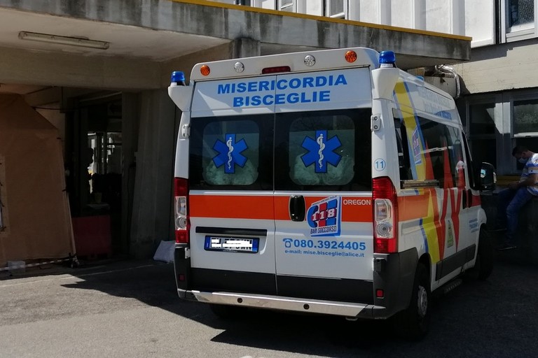 ambulanza servizio 118