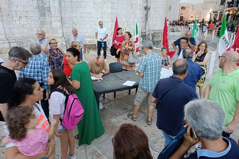 comitato a favore del referendum abrogativo