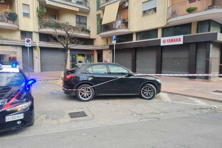 esplode bancomat alla Posta di via Trani