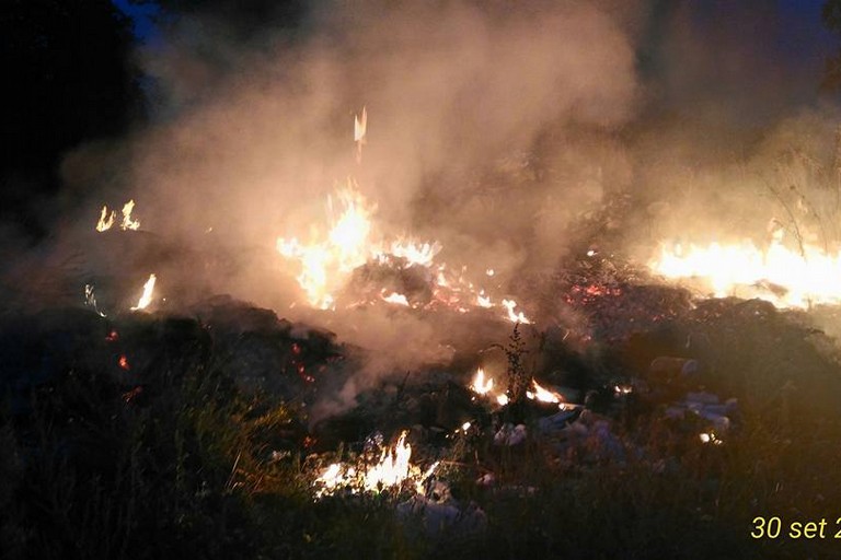 incendio di rifiuti