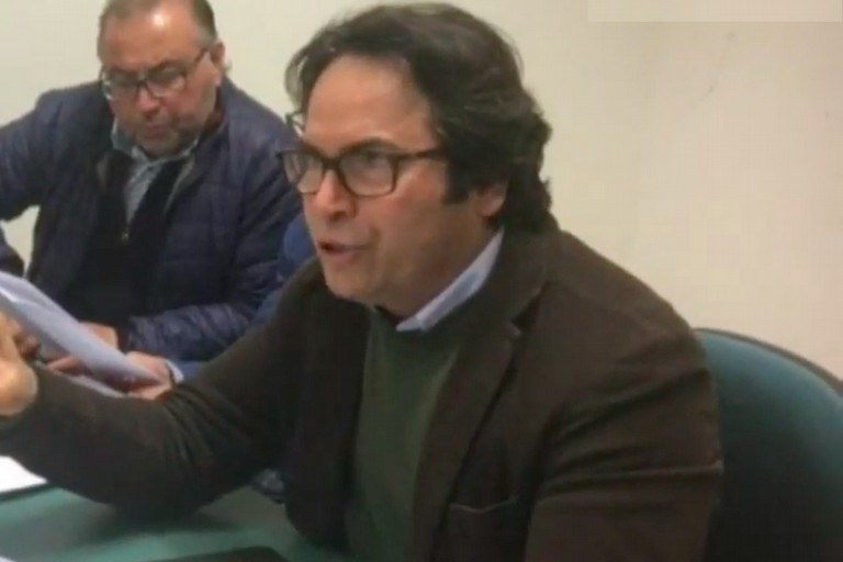 Savino Montaruli in riunione
