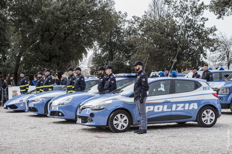 equipaggi della Polizia di Stato