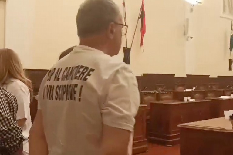 protesta cittadini di via Scipione l'Africano