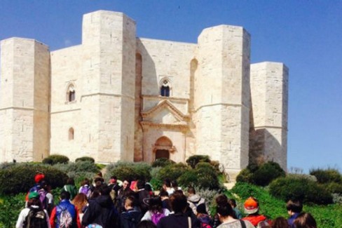 scolaresche in visita a Castel del Monte Andria