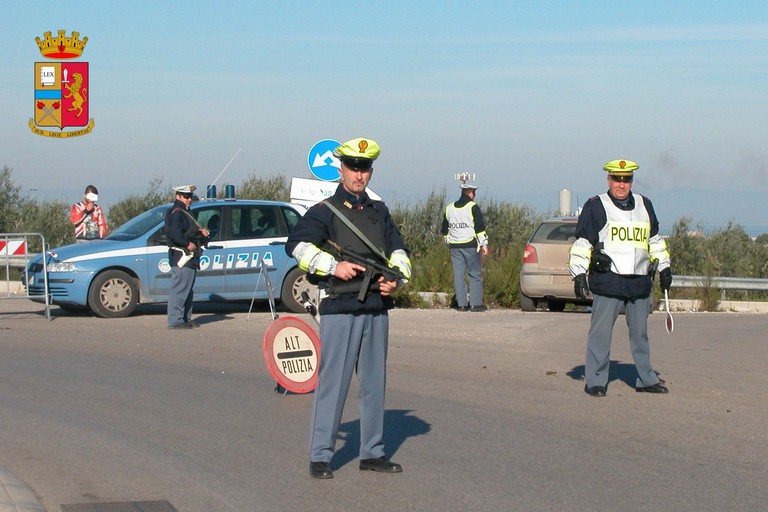controlli della Polizia di Stato