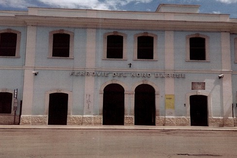 Stazione Bari Nord, immagine targa commemorativa