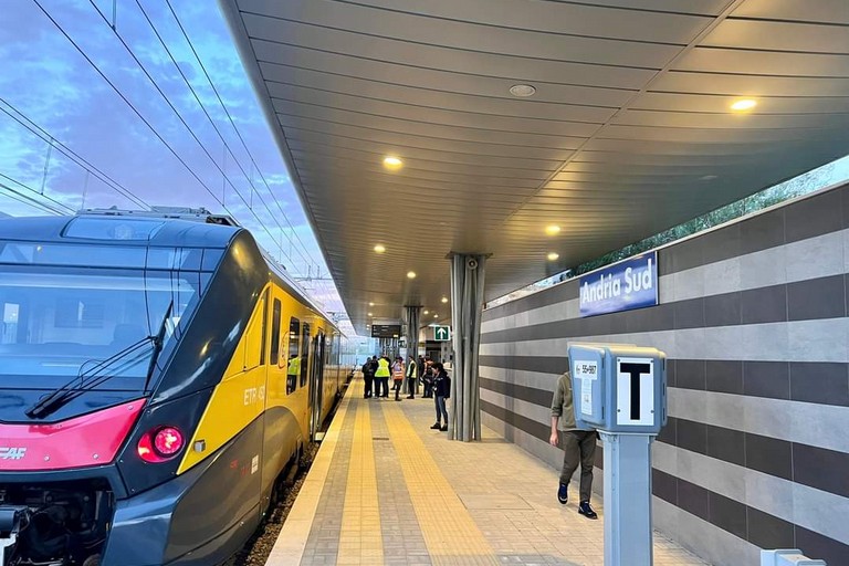 Stazione ferroviaria di Andria Sud