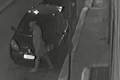 vandalismo in una via cittadina