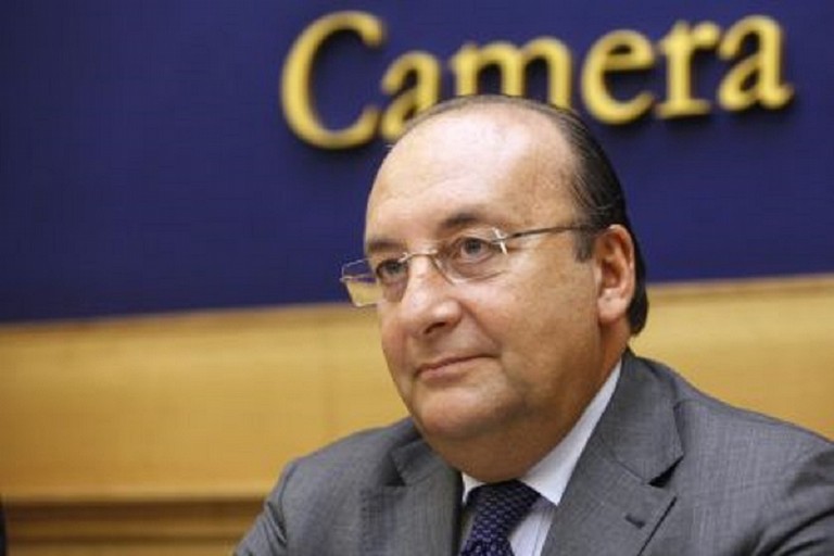 on. Luigi Vitali