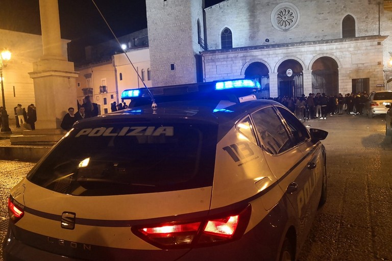 Volante della Polizia di Stato
