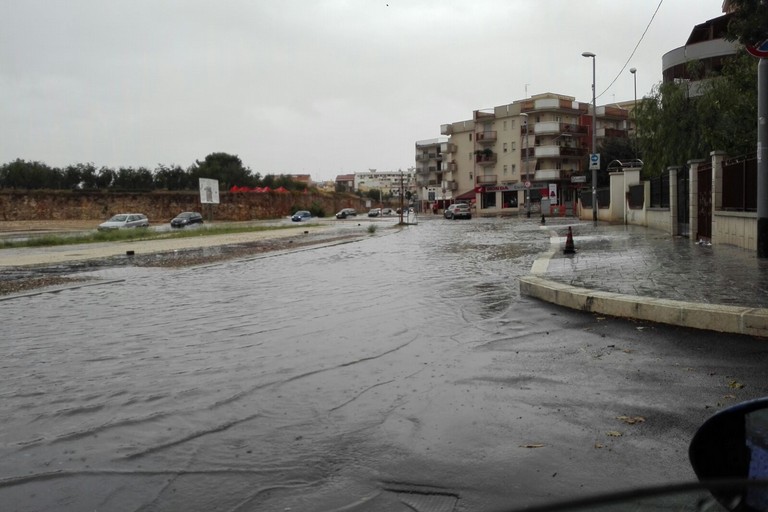 Via Bisceglie, allagamento
