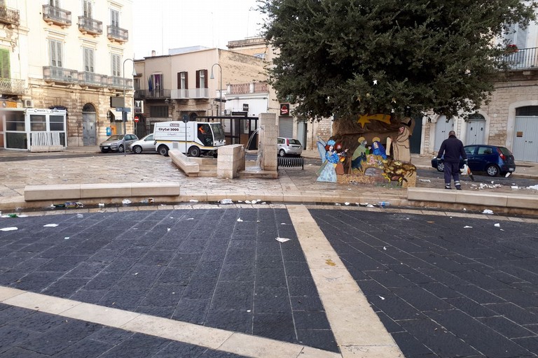 Piazza Catuma, rifiuti