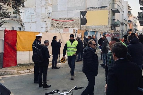 Rimozione macerie in via Pisani