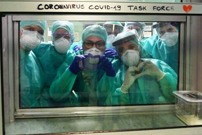 sanitari in corsia covid