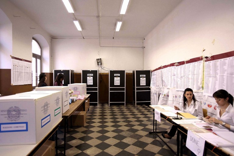 elezioni seggio elettorale