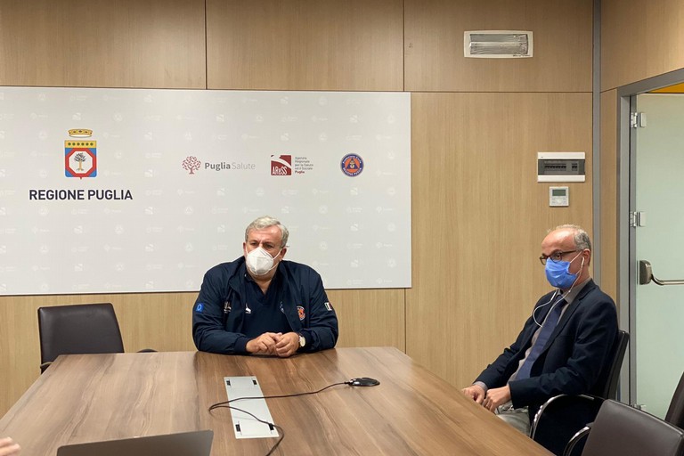 Il Presidente Emiliano con l'assessore Lopalco