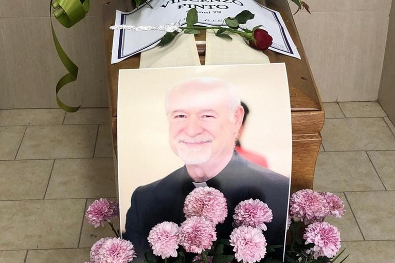 Padre Enzo Pinto