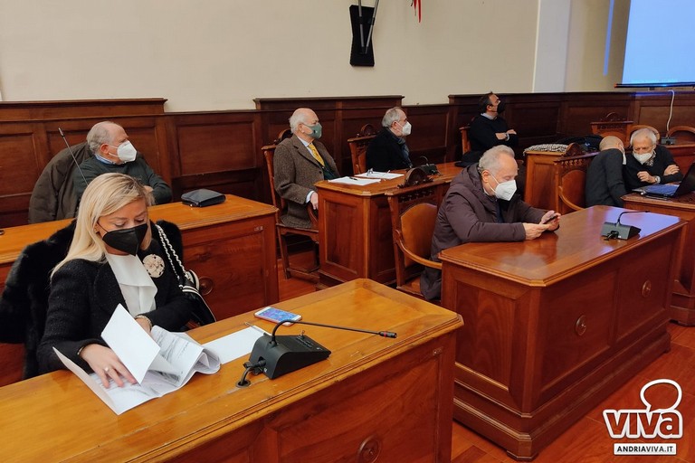 riunione presso la sala consiliare