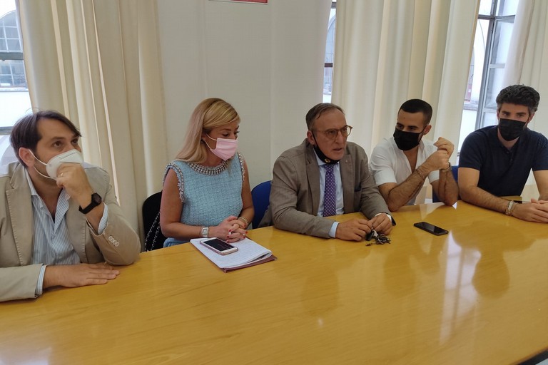 Conferenza stampa del centrodestra andriese. <span>Foto Antonio D'Oria</span>
