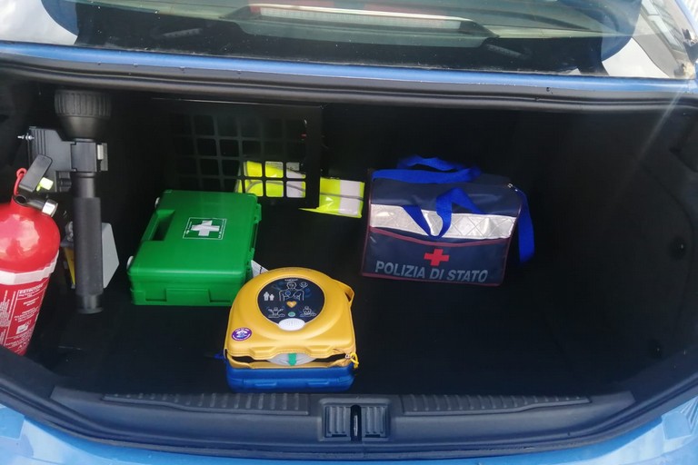 Defibrillatore Polizia di Stato