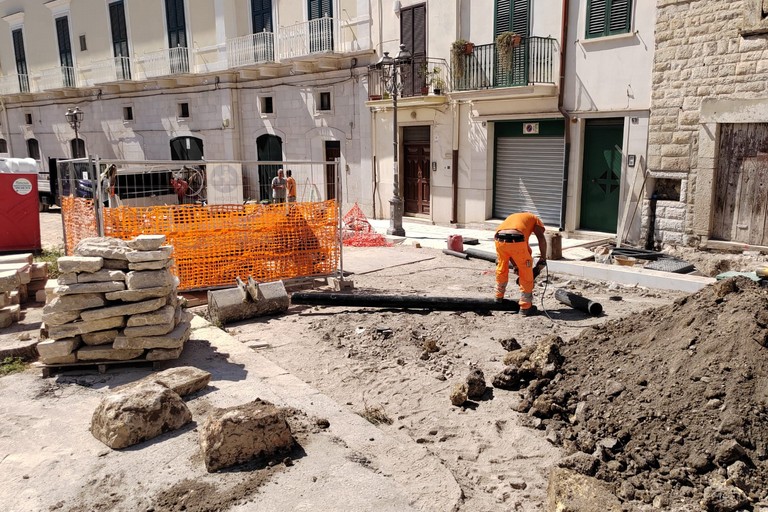 Procedono i lavori su via Giannotti