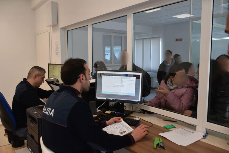 Questura di Andria rilascio passaporti