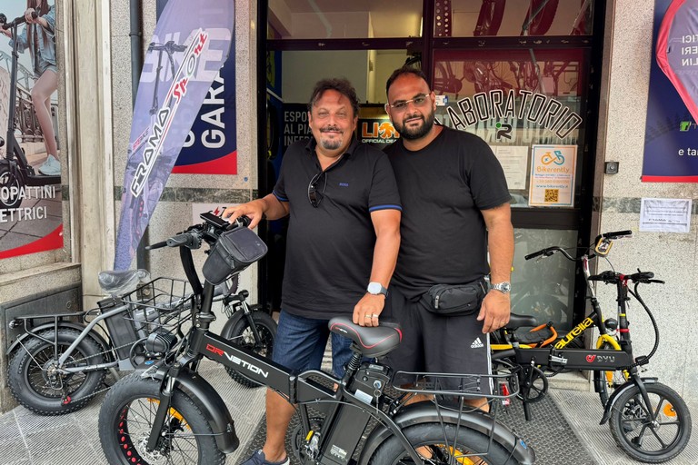 Enrico Brignano a Barletta per una bici Frama